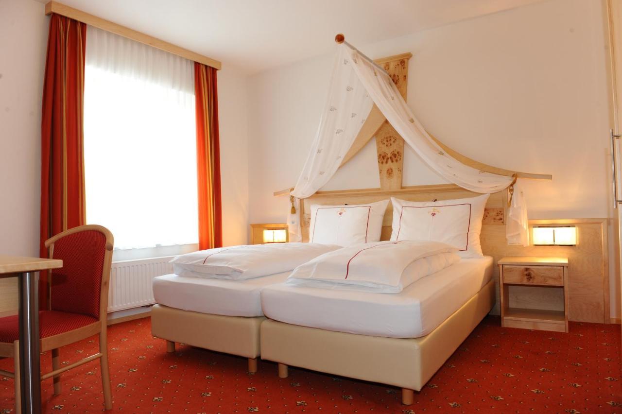 Hotel-Gasthof-Fleischerei - Zur Alten Post Schwanberg Bagian luar foto