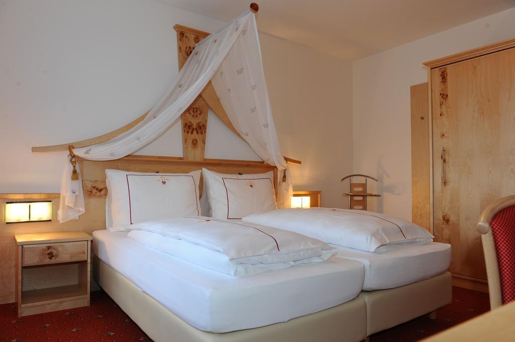 Hotel-Gasthof-Fleischerei - Zur Alten Post Schwanberg Bagian luar foto